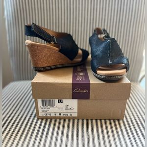 Clark’s / Never Been Worn / size: 8 1/2